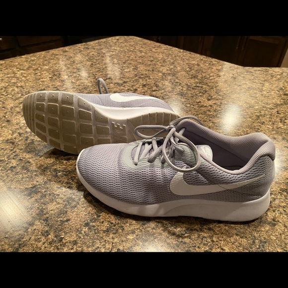 Nike Men’s shoes - Picture 4 of 6